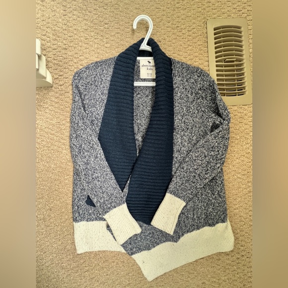Abercrombie Kids Girls Cardigan - Size 11/12 - Picture 2 of 2